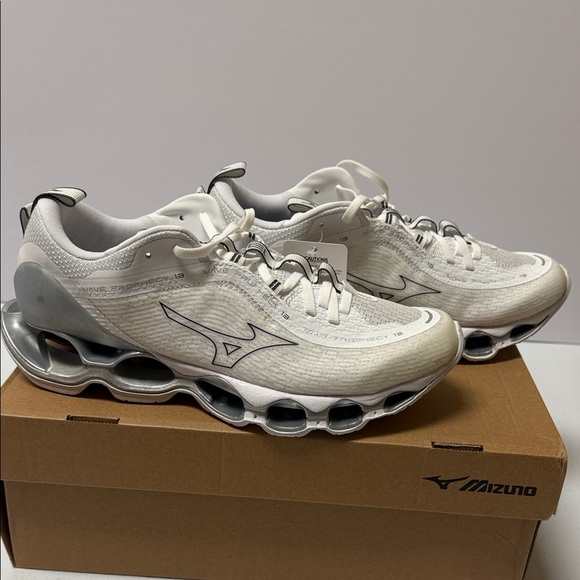 Mizuno Running Wave Prophecy 13 Women’s NIB - Picture 1 of 6